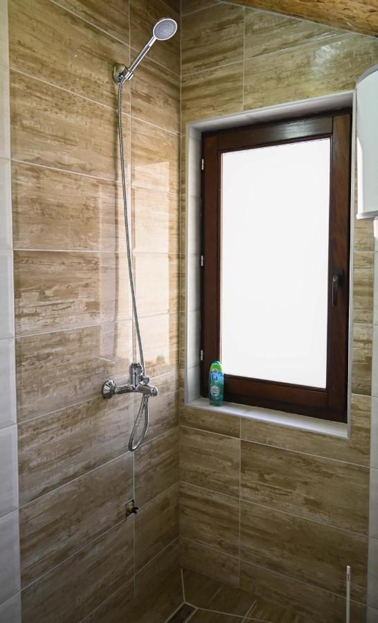 Elem Apartmani Skver Tuzla Esterno foto
